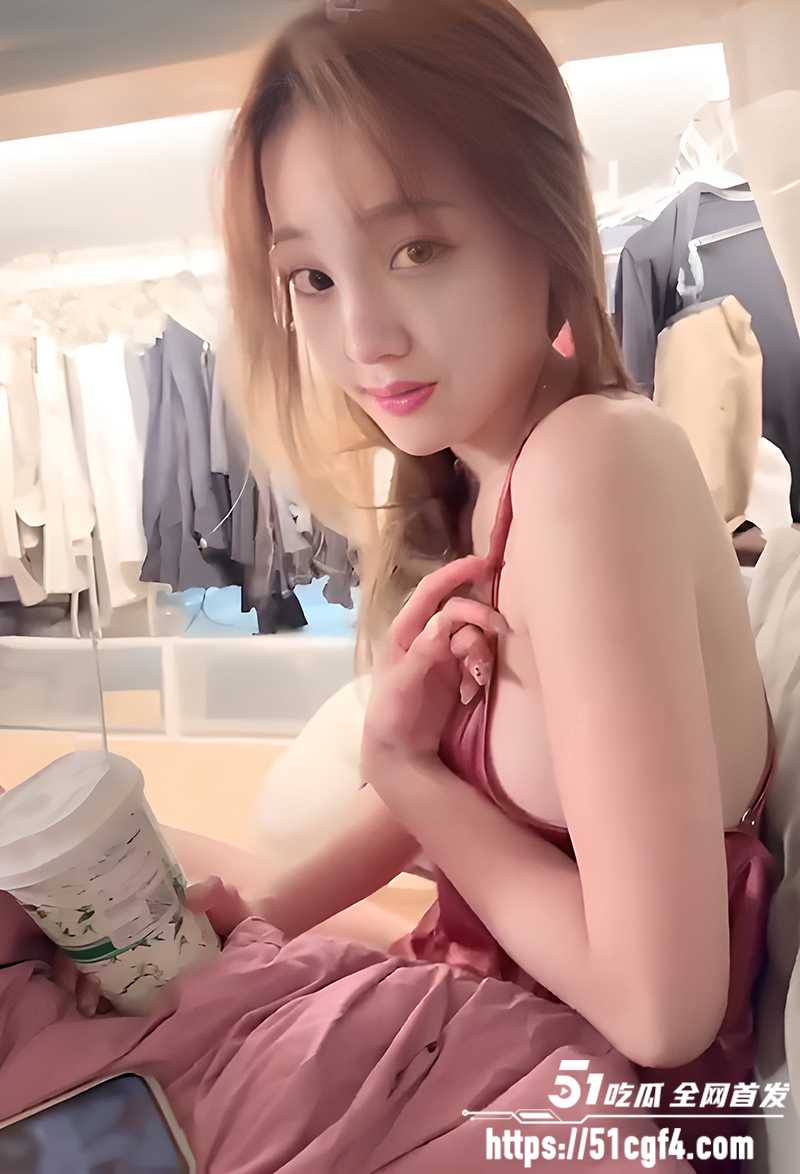 台湾美乳模特张梓 情侣Vlog曝光 2 拷贝 台湾美乳模特张梓 情侣Vlog曝光 2 拷贝