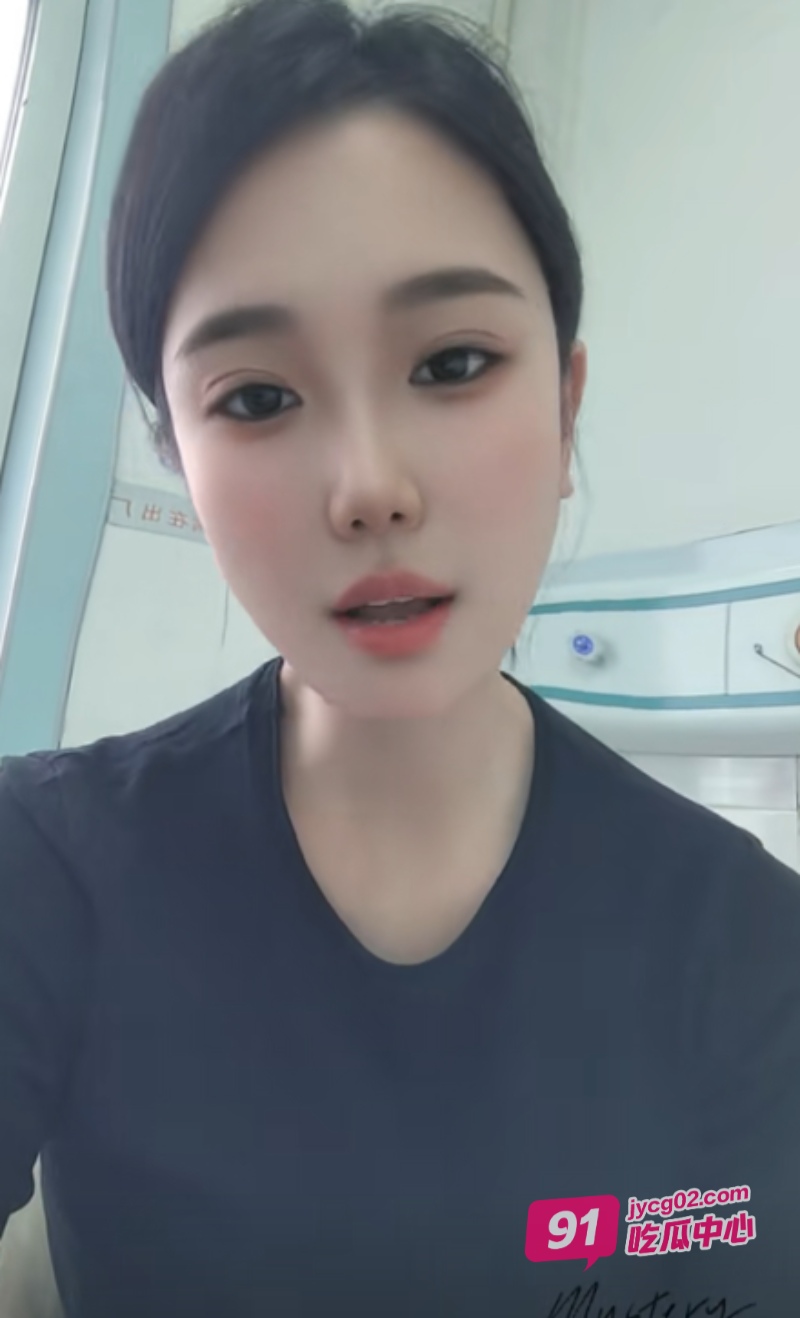 邯郸一龙三凤事件 卖凉皮的黑妮儿玩废青春小伙独家视频！ 配图11