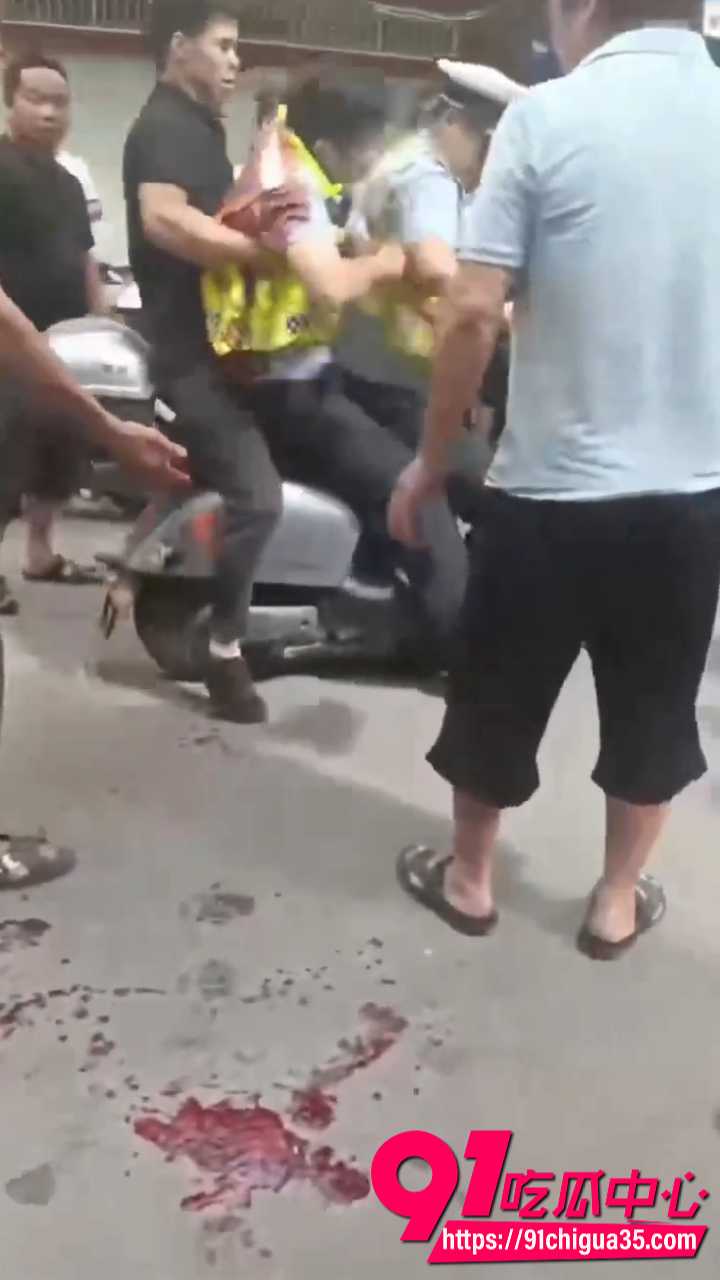 广西陆川持刀捅人事件 5