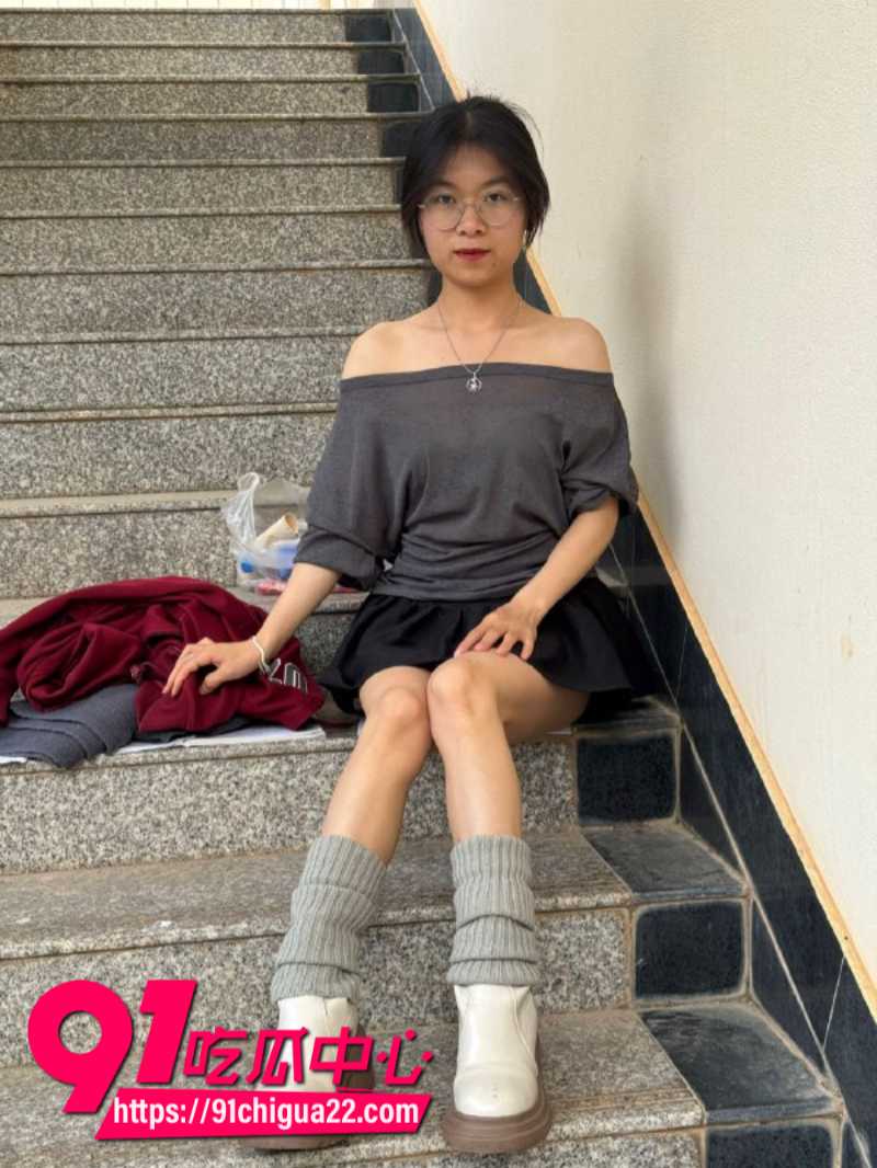 湖南衡阳师范女大学生邓煜馨被金主爸爸包养12 湖南衡阳师范女大学生邓煜馨被金主爸爸包养12