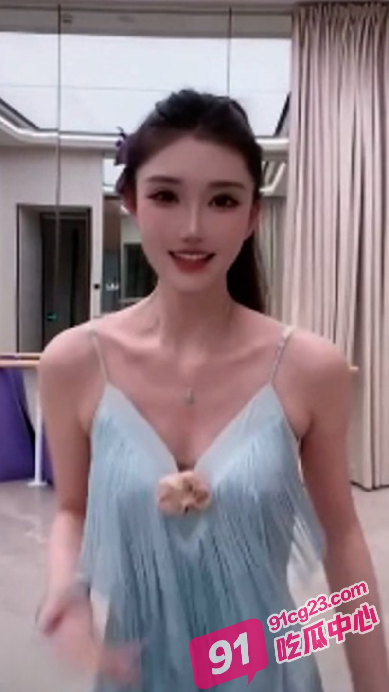网红主播随机露点合集 小骚蹄子们真会拿捏人心啊！ 配图5