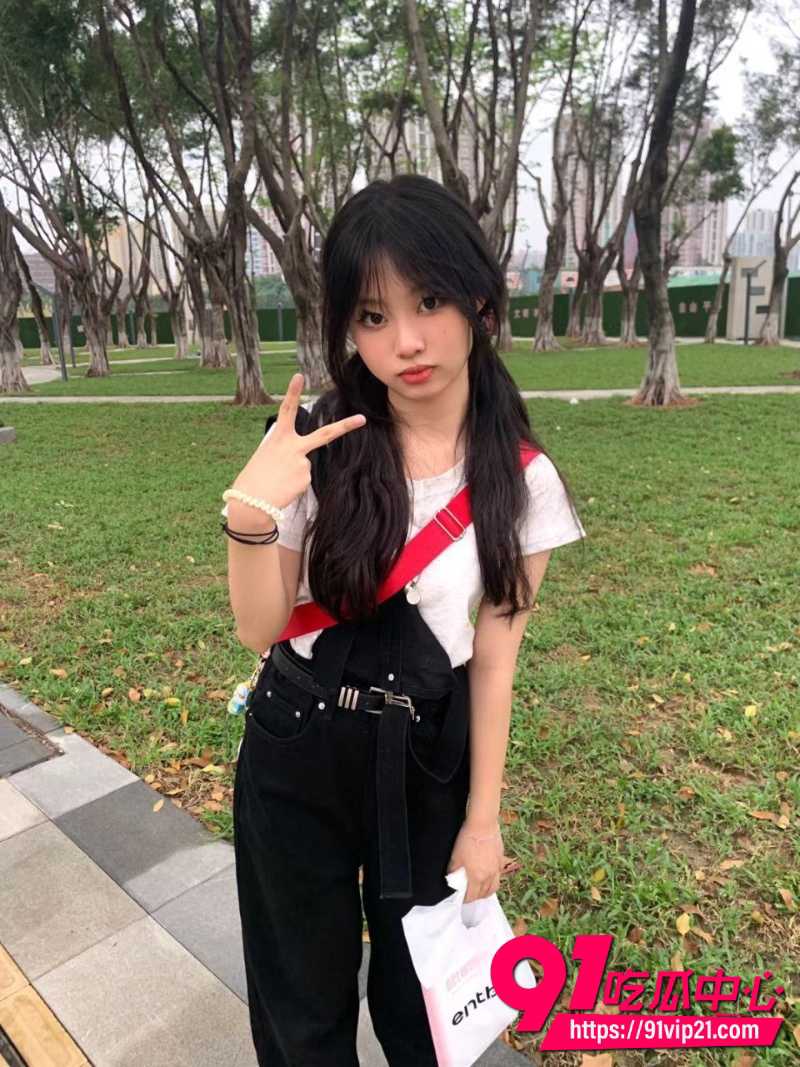 西南科大中文系林诗涵10 西南科大中文系林诗涵10