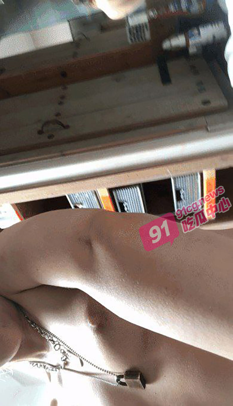 060.jpg