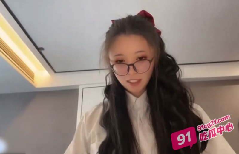 刚毕业女大学生刘思雨 被要求陪睡才给工资 无奈舍身伺候老板！ 配图6