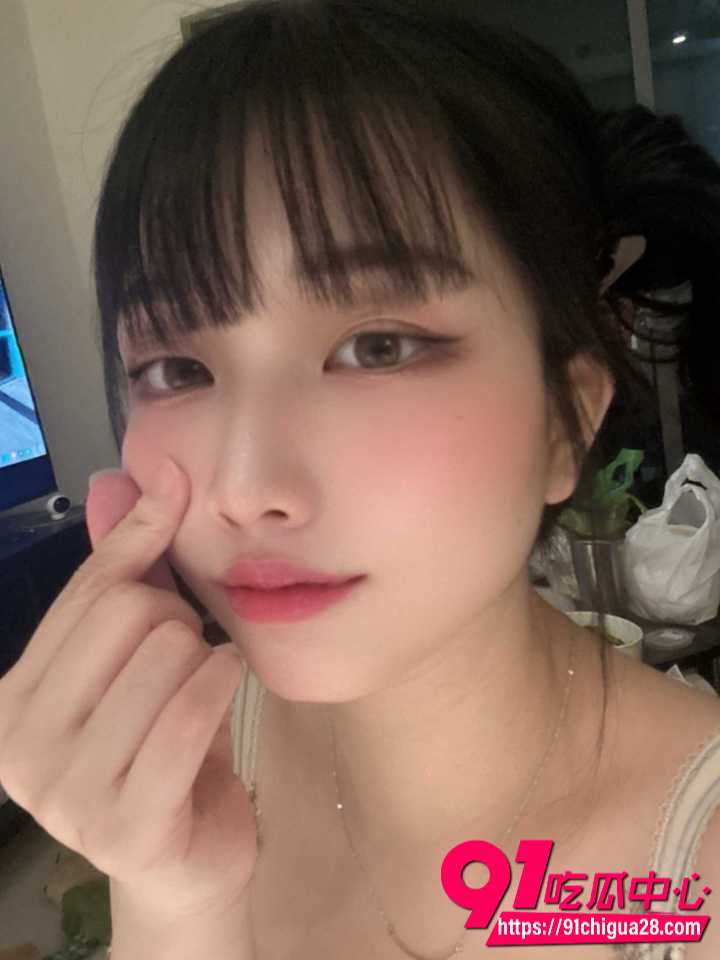 台湾高颜值反差婊林璟彤借钱不还2