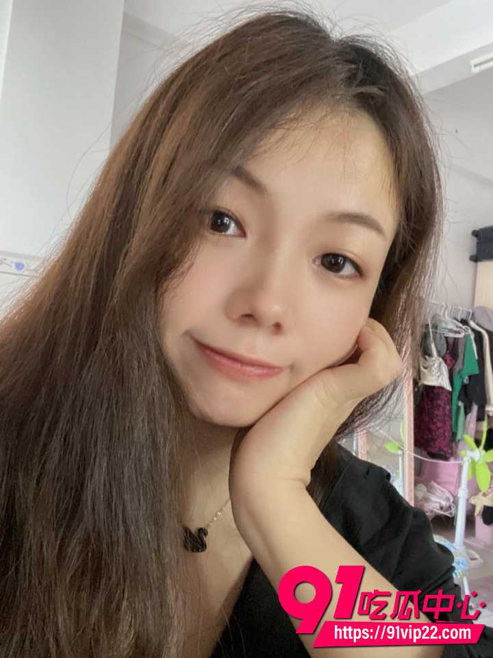 东莞公用贱母狗吴方情彻底发癫 裸胸狂写淫主人母狗自辱自拍 啤酒瓶狂插黑逼视频全曝光