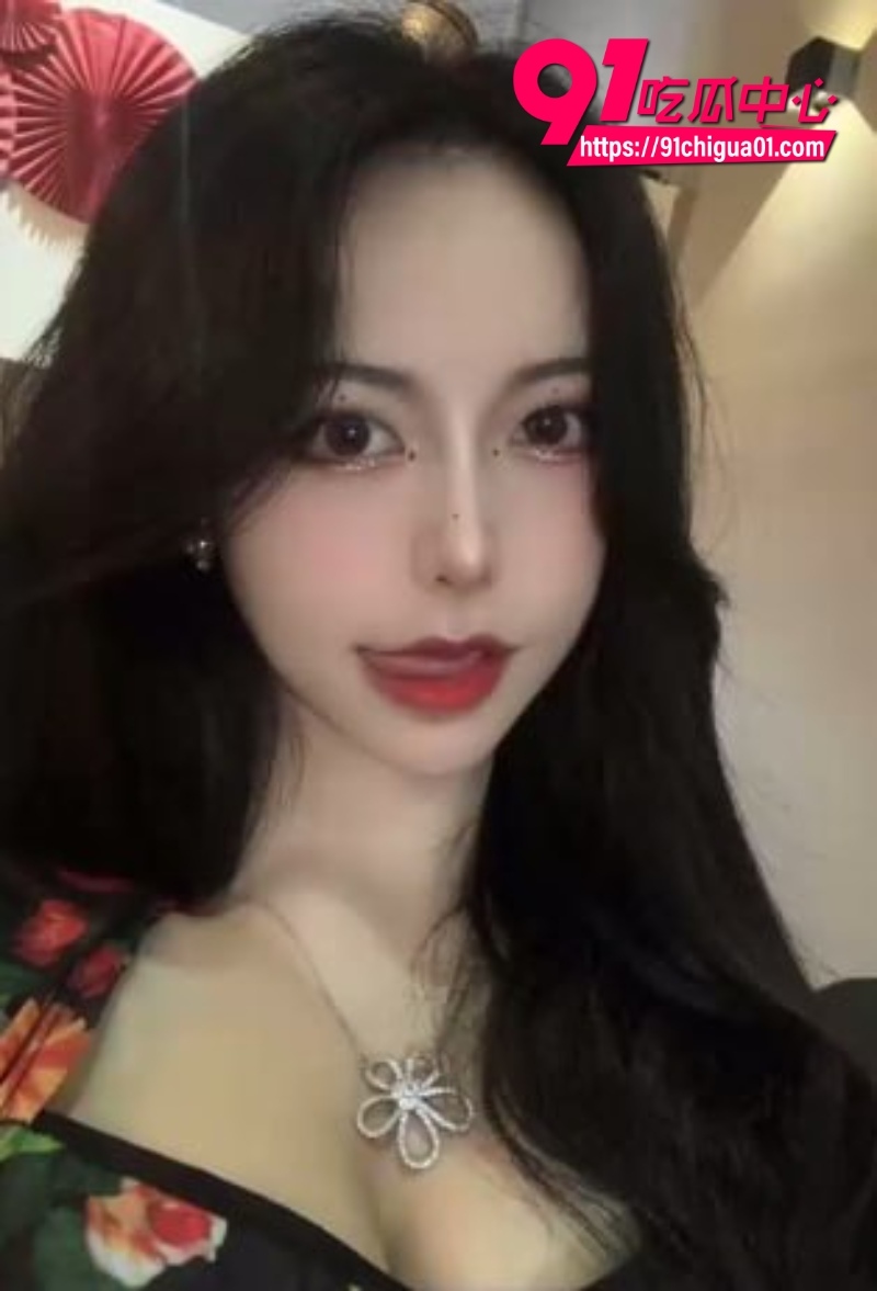抖音60万粉极品女神绿导演3