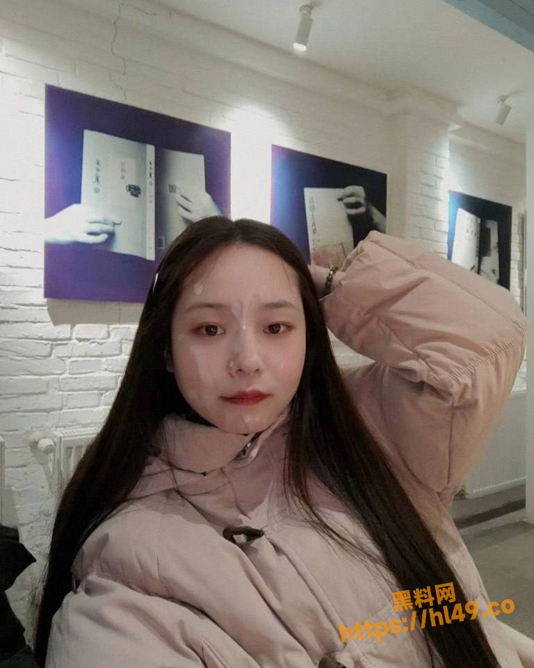云南女大学生 王建平 小小年纪就被人训练成淫荡母狗 穿着情趣套装主动献逼享受高潮！