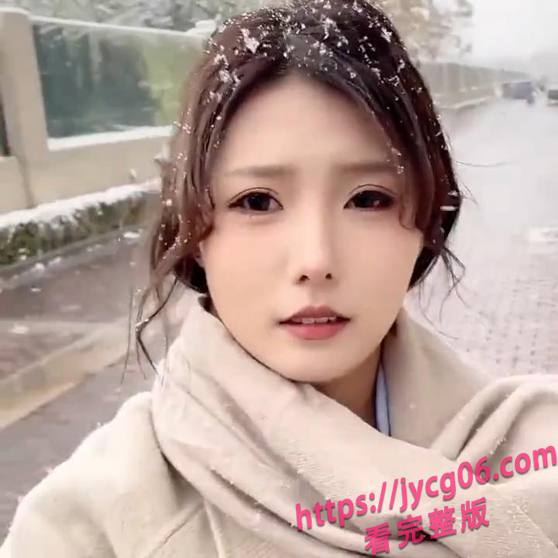 男友骚操作合集！蜜桃女友花式互动 电梯那段太离谱了 配图5