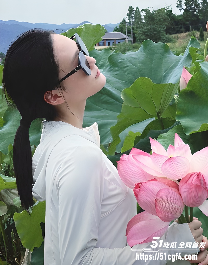 四川渠县骚货 周芸华 3 四川渠县骚货 周芸华 3