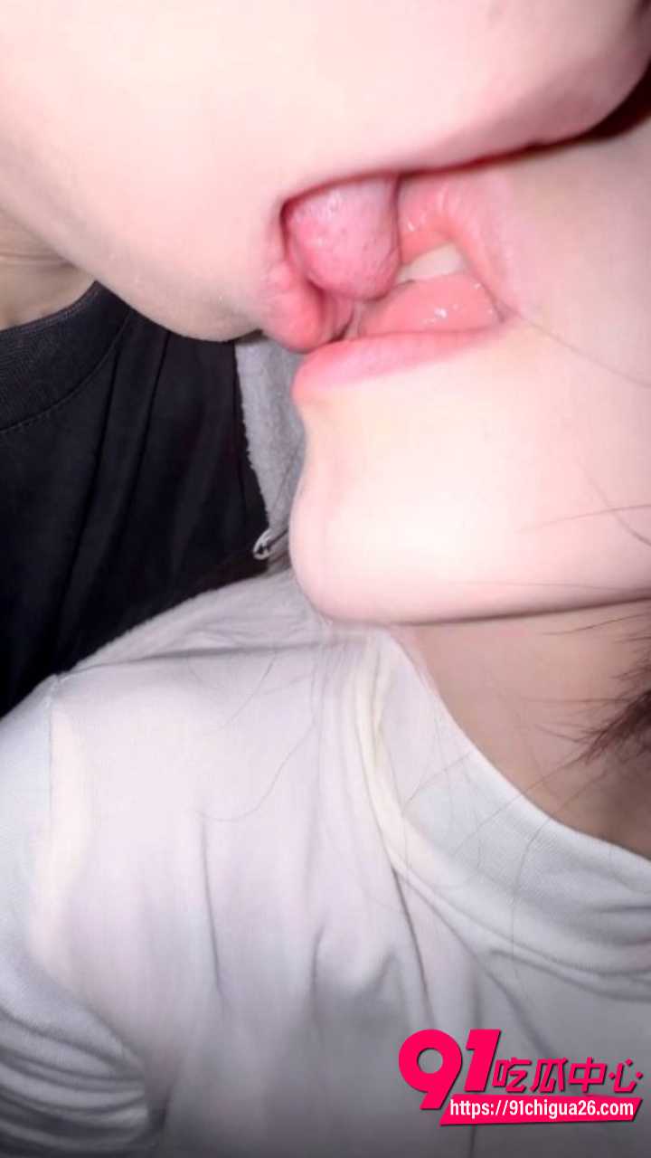 海角原创博主意淫自己的妹妹3