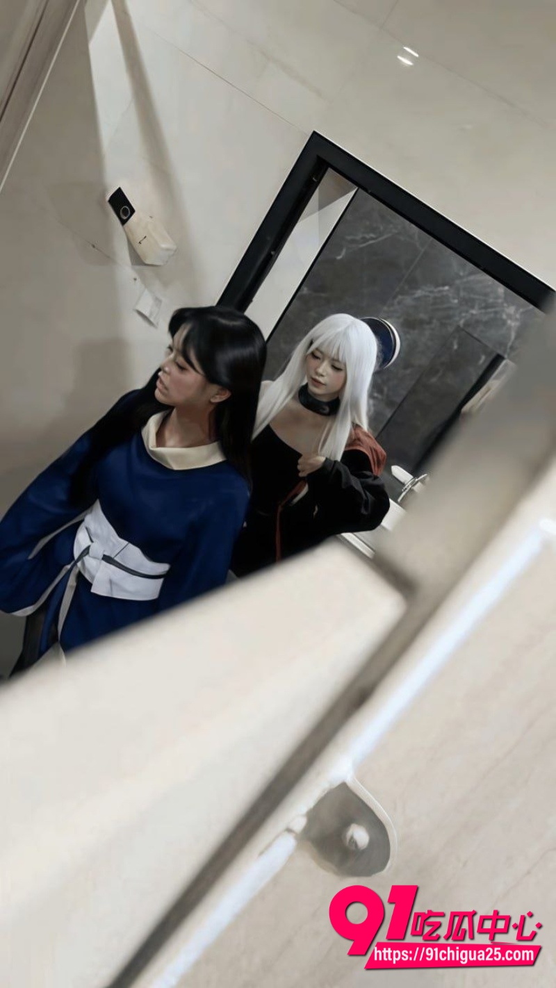 跑到女厕所偷怕火影忍者女cos8