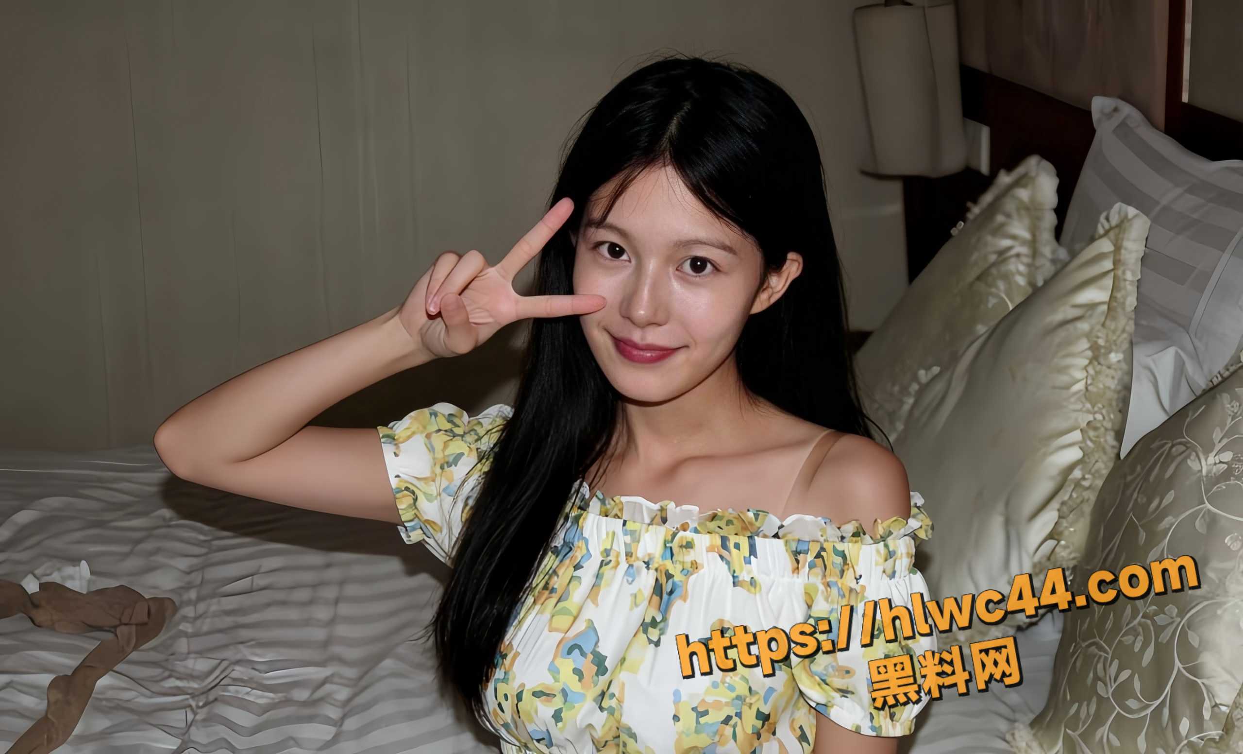 办公室女教师的快感 我通过网聊勾引老师让她自慰给我看 配图