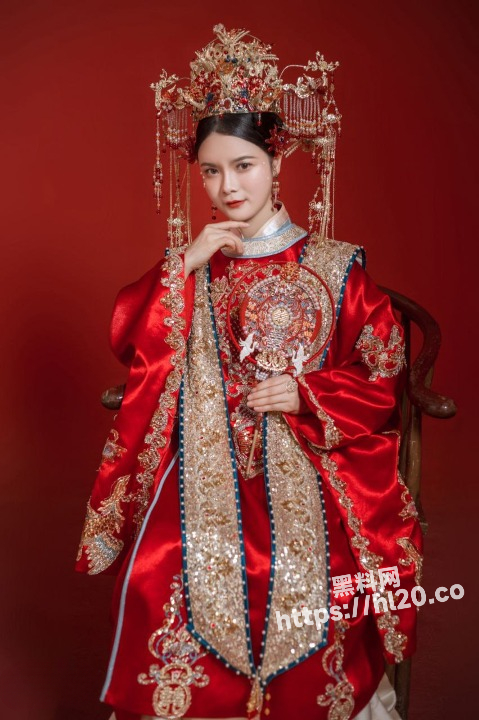 高端泄密流出重庆少妇「赵红艳」极品反差骚货结婚前答应前任拍摄啪啪视频做纪念惨遭泄密