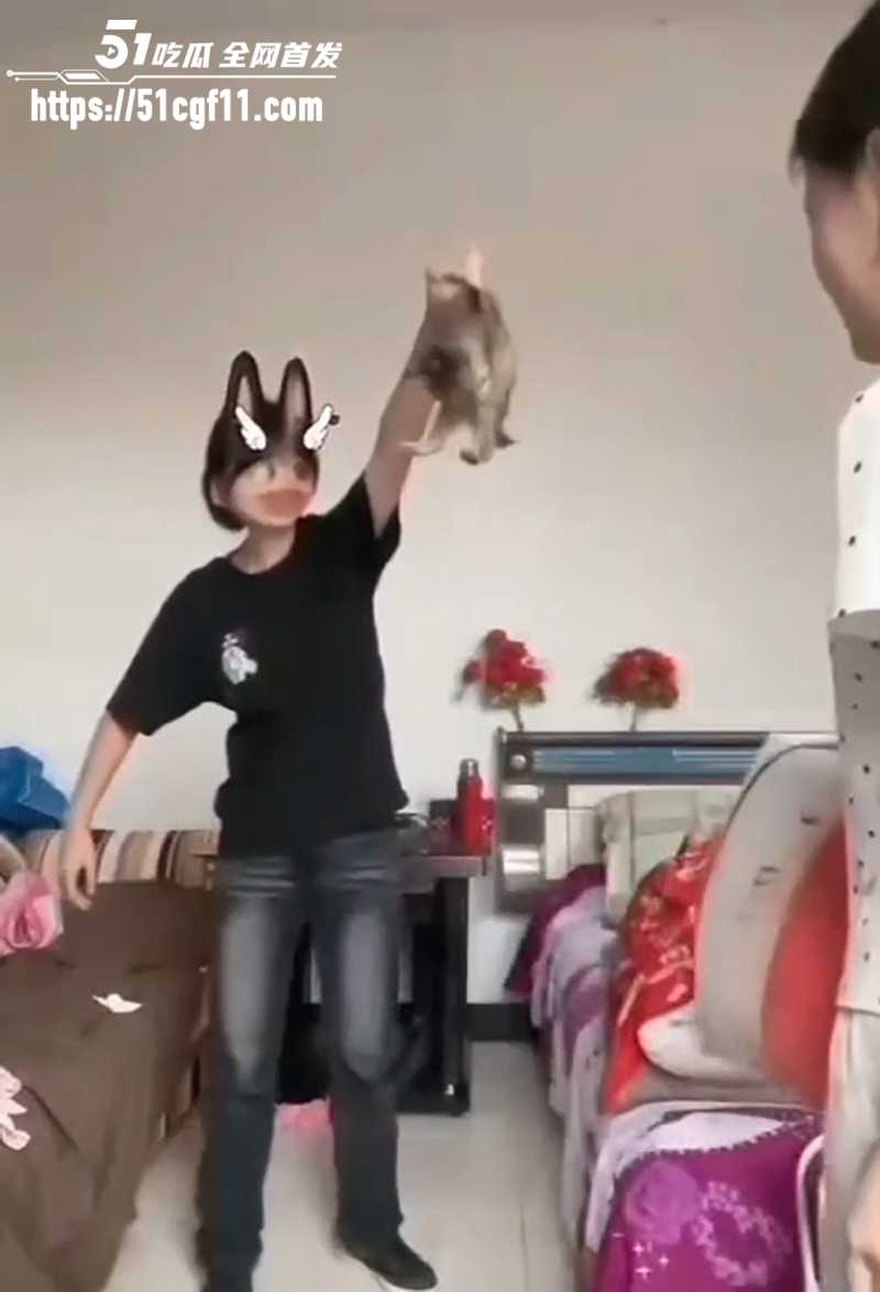 快手两个女生虐猫 6 拷贝
