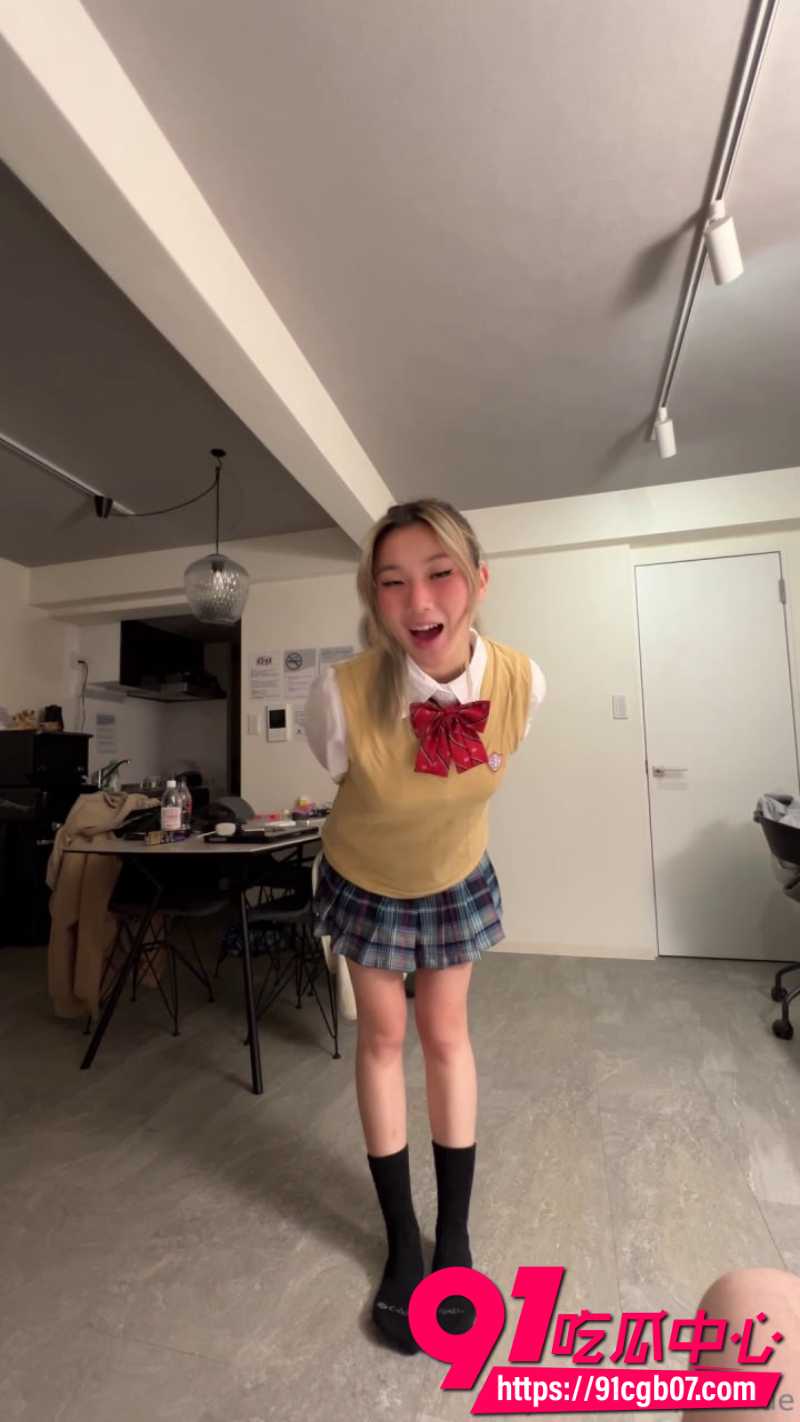 Lillienue私密JK Cos欧美角色 打飞机口交啪啪挑逗高潮! 这反差羞耻快感太炸了吧!