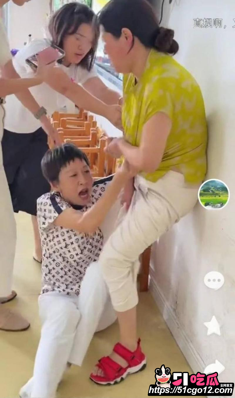 山东烟台莱阳幼儿园打人事件012