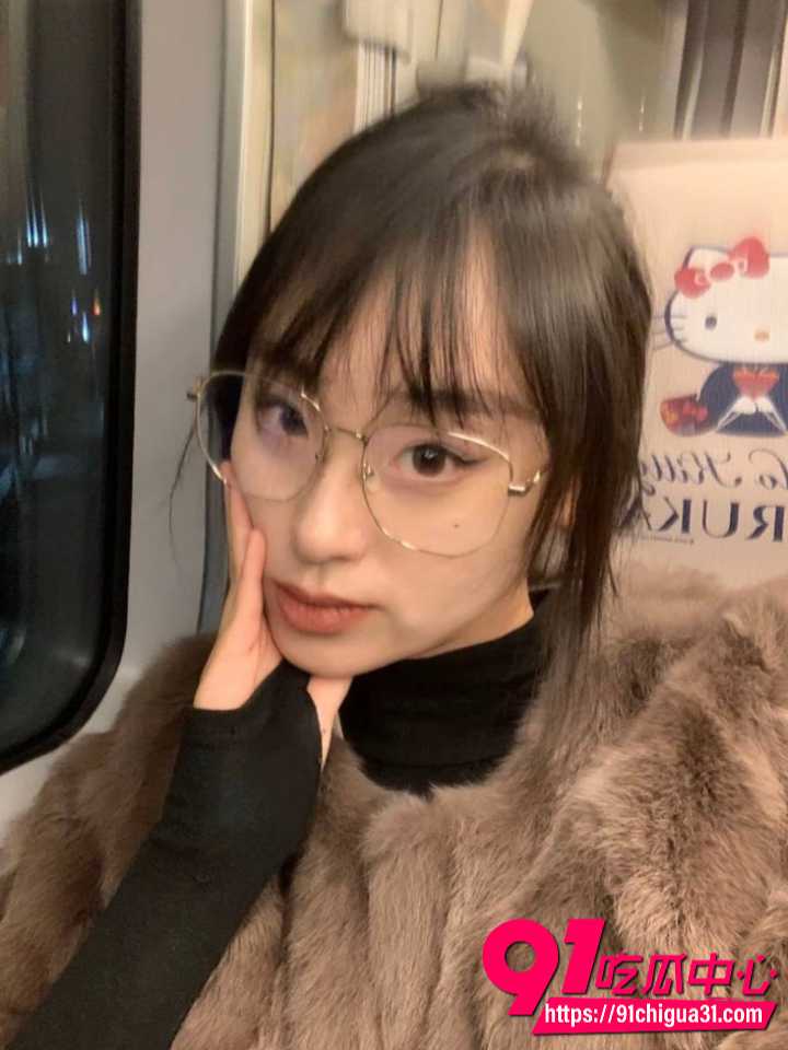 SMMSMM眼镜娘淫妻反差合集3 SMMSMM眼镜娘淫妻反差合集3