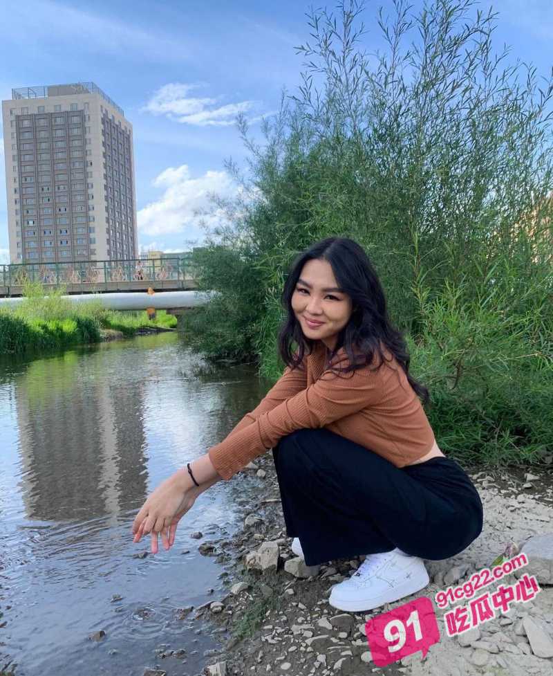 呼和浩特丫丫养生馆老板娘白二丫 一边口交一边回复老公出轨的感觉真爽！ 配图9
