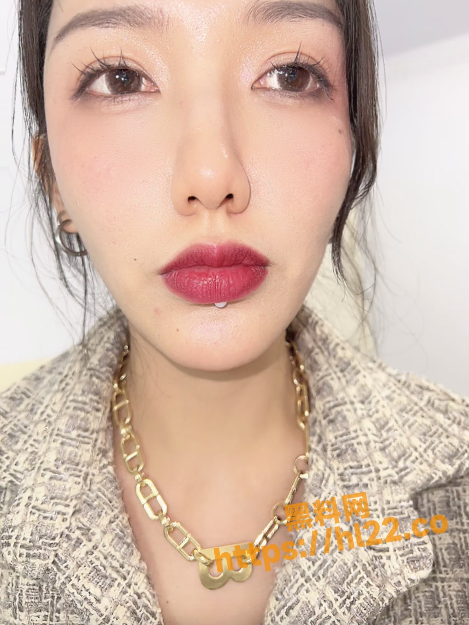 重口慎点！气质女神超清定制口腔检查～超完美的颜值和皮肤是真的相当诱人！