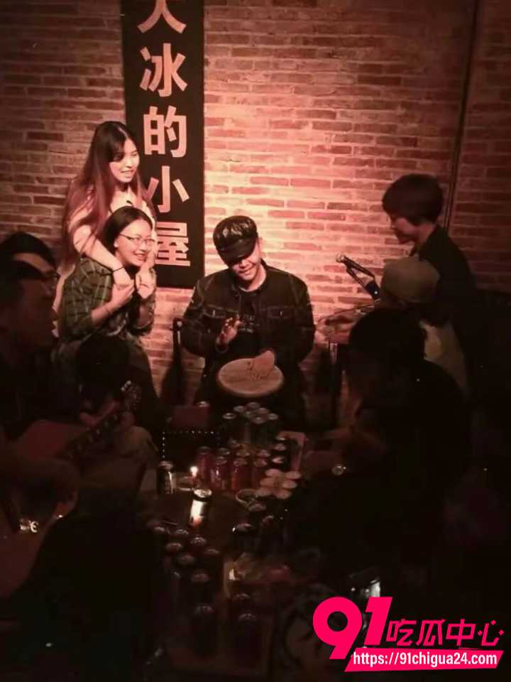 大冰从丽江炮王变身人生导师7