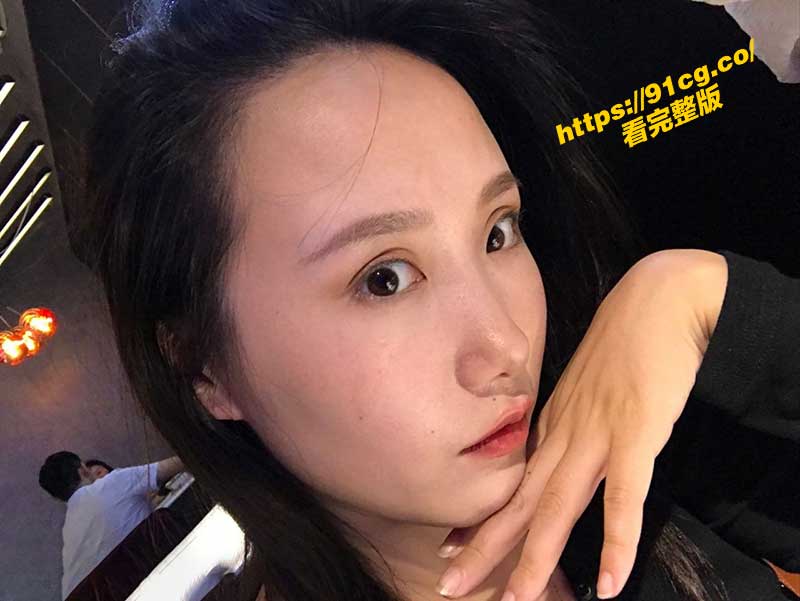 石家庄学院 李婷 反差巨乳小骚货 上位骑乘到高潮 晃动着大奶淫叫连喊老公