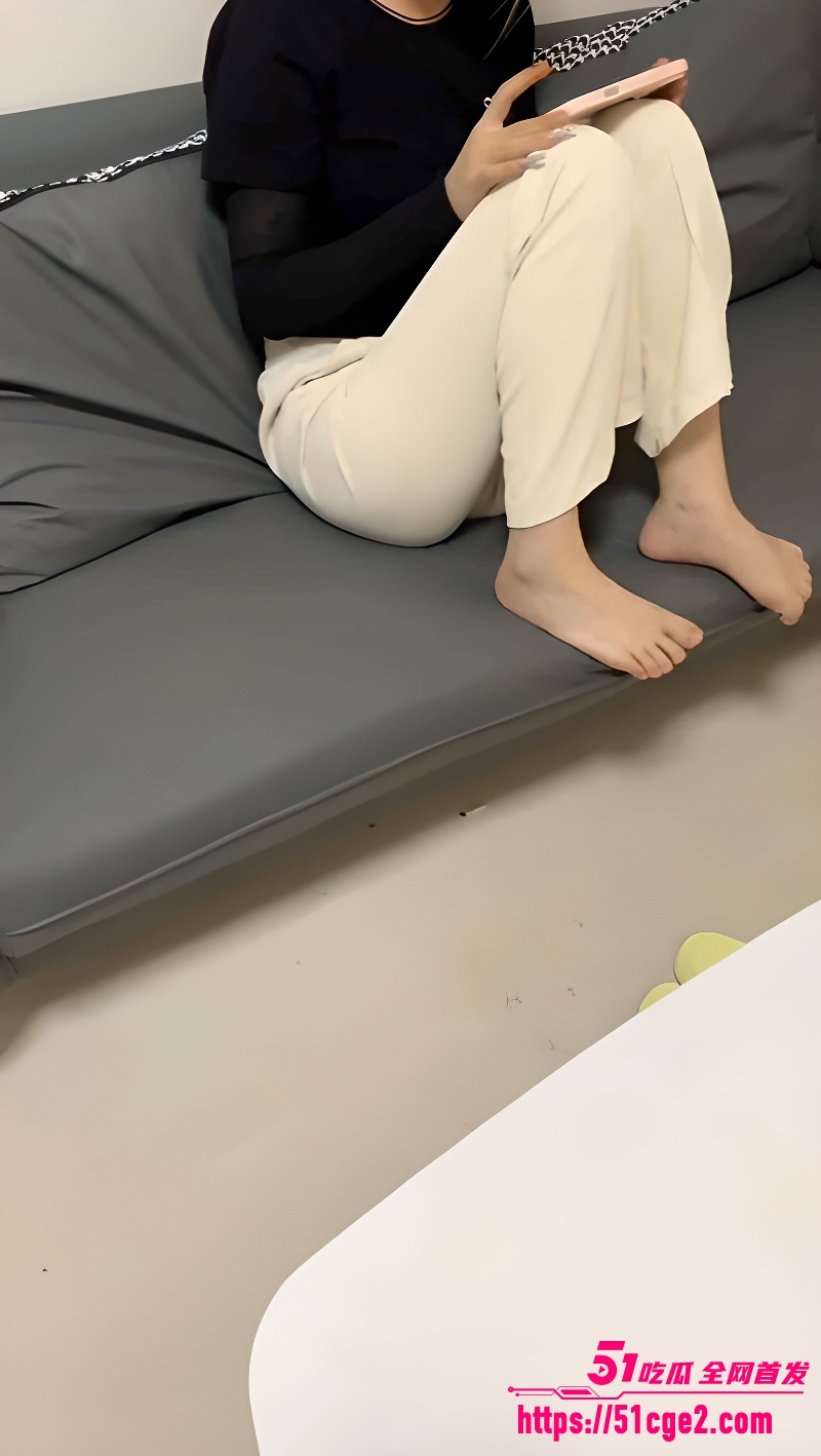 51原创博主和妹妹同居的日子01