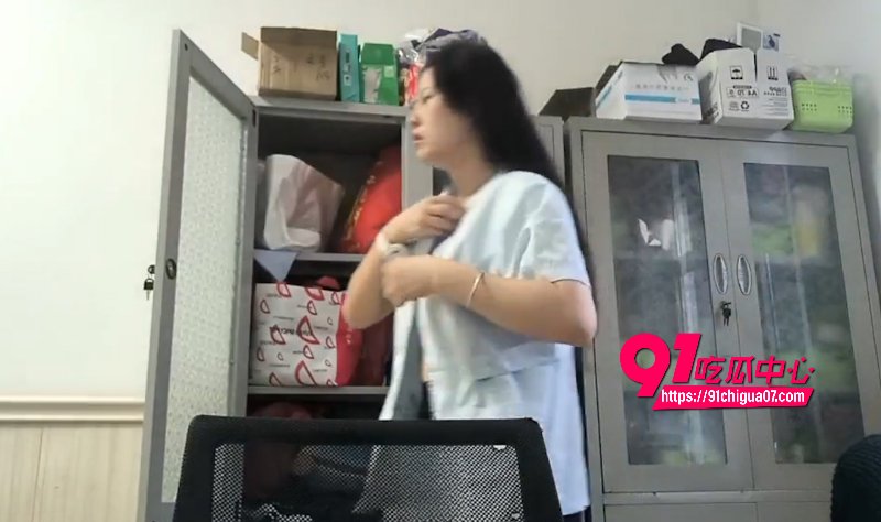 天津建华医院护士更衣室遭偷拍 3
