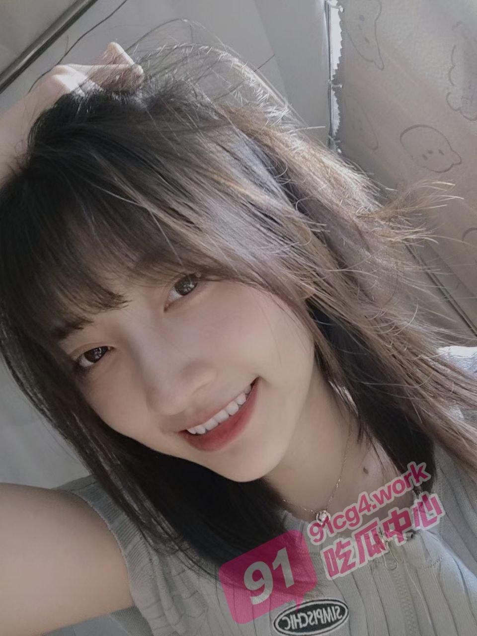 高学历海归情侣潘玲玲 和眼镜男友日常性爱自拍 果然知识分子会的更多！