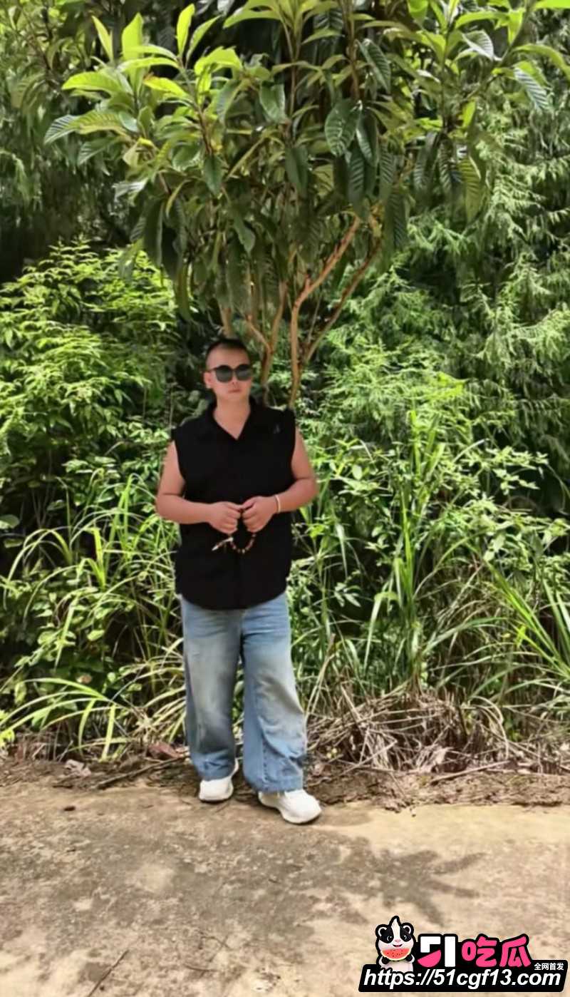 抖音网红贵州荣哥公益人设崩塌08
