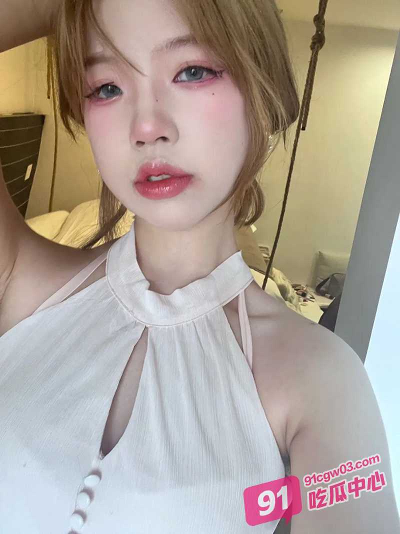 推特反差萝莉钰子泄密 丰乳翘臀让人无限遐想 骚气逼人观感极佳！ 配图6