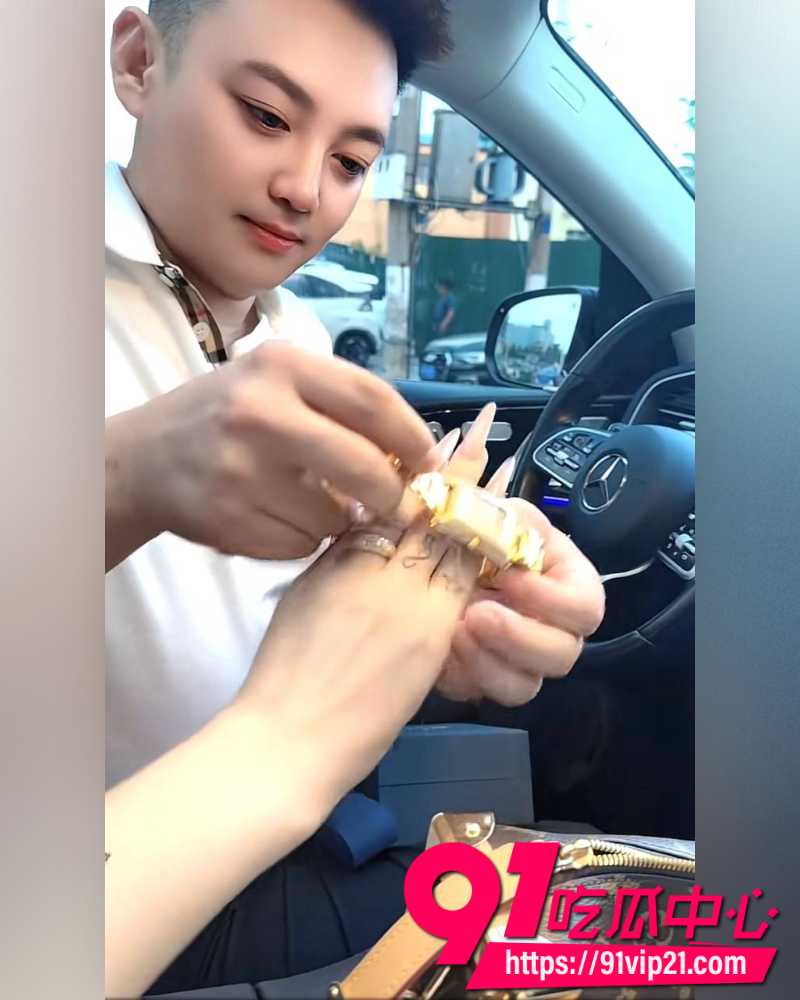 大小娟子私密视频 53 大小娟子私密视频 53