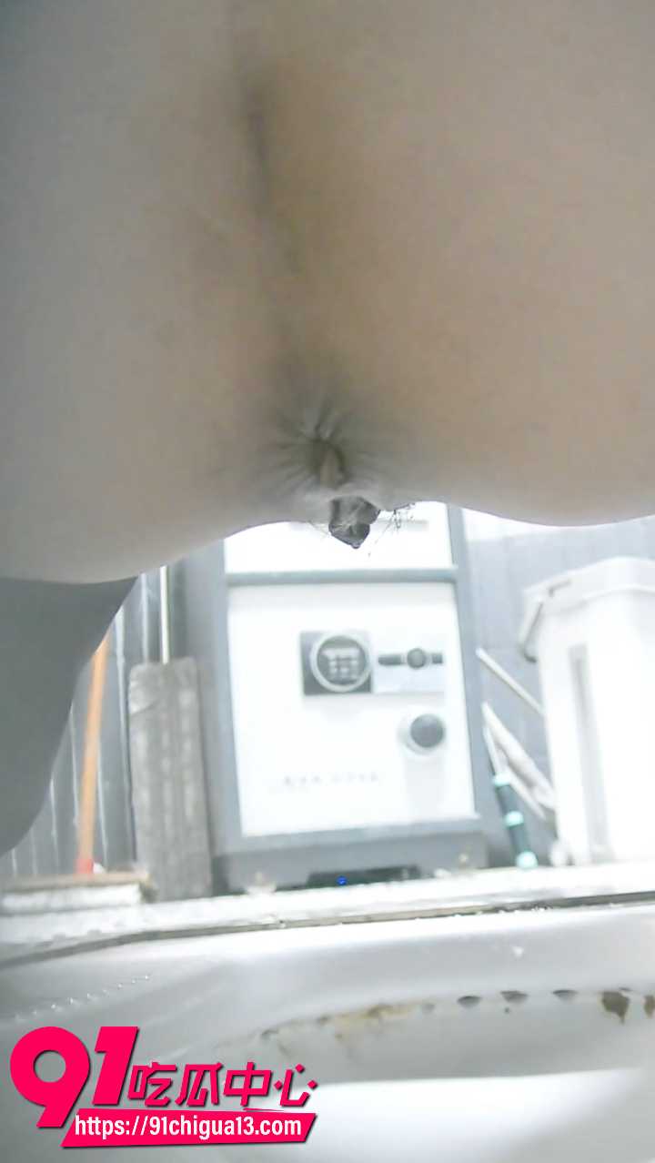 商场女厕双视角偷拍清纯妹子极品一线美鲍7