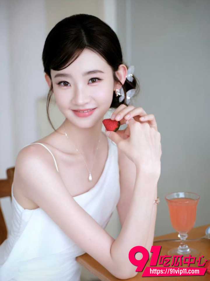 陈立农片场疑似袭胸张艺凡11 陈立农片场疑似袭胸张艺凡11