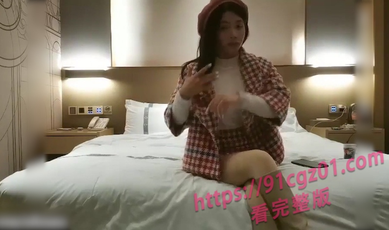 大神约操格子套装美女 一条龙服务2000大家觉得值不值？