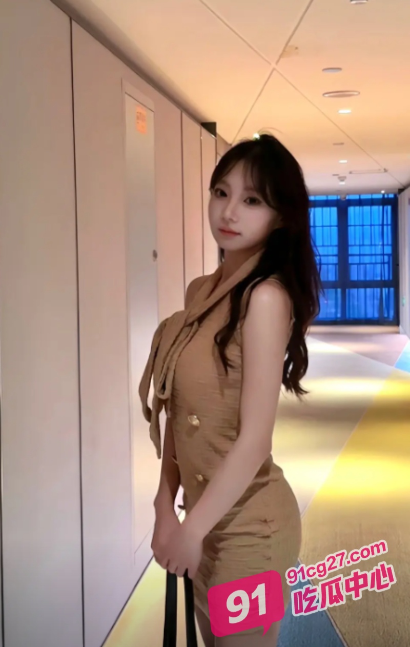 姐弟乱伦之禁忌之恋的刺激 在姐夫隔壁内射骚姐！ 配图