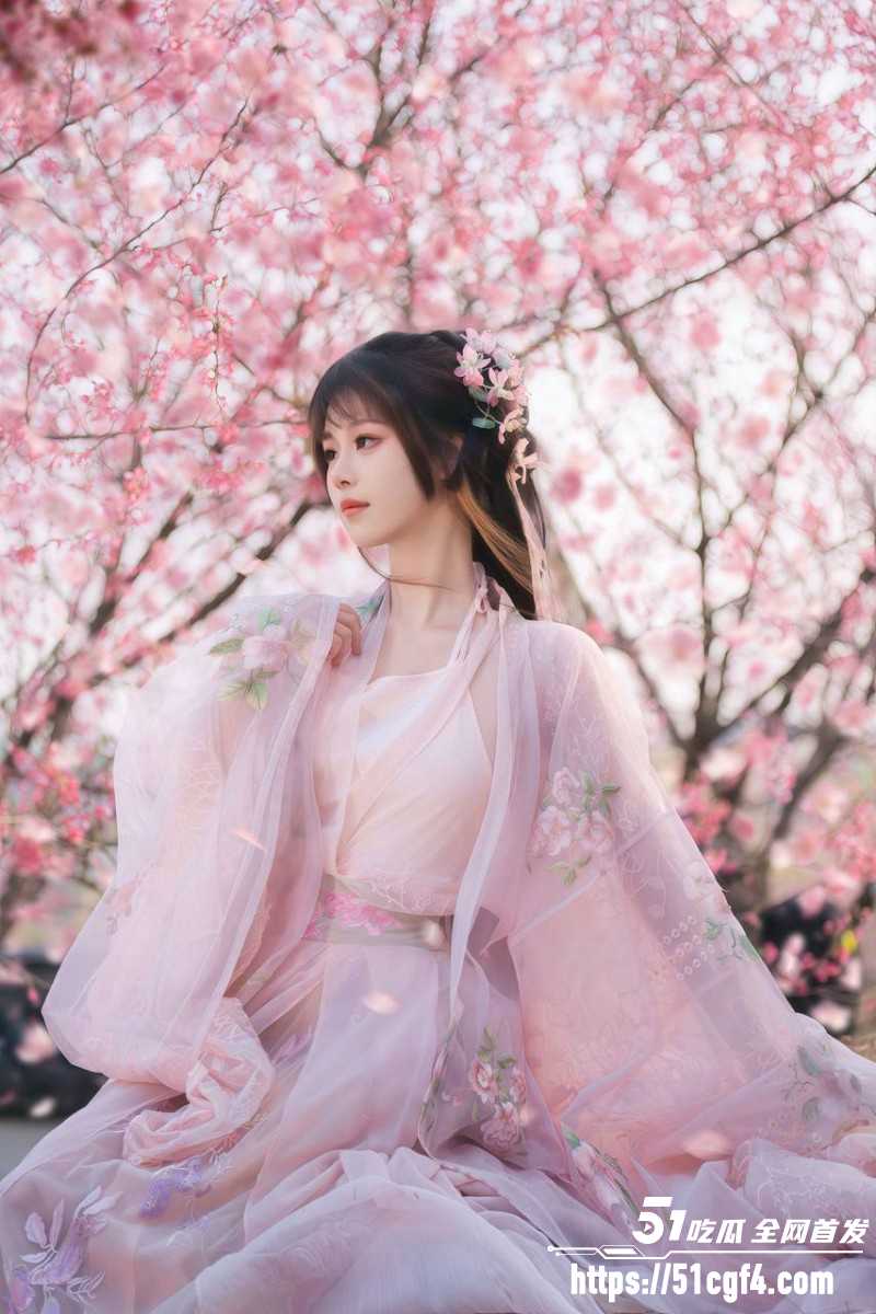 女主播忧忧大王被金主曝光下海三部曲07 女主播忧忧大王被金主曝光下海三部曲07