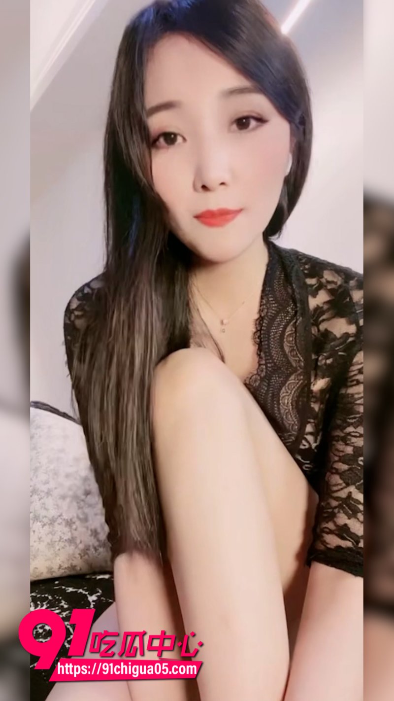 巨乳女模特vivi勾引金主爸爸1V1裸聊在线调教12 巨乳女模特vivi勾引金主爸爸1V1裸聊在线调教12