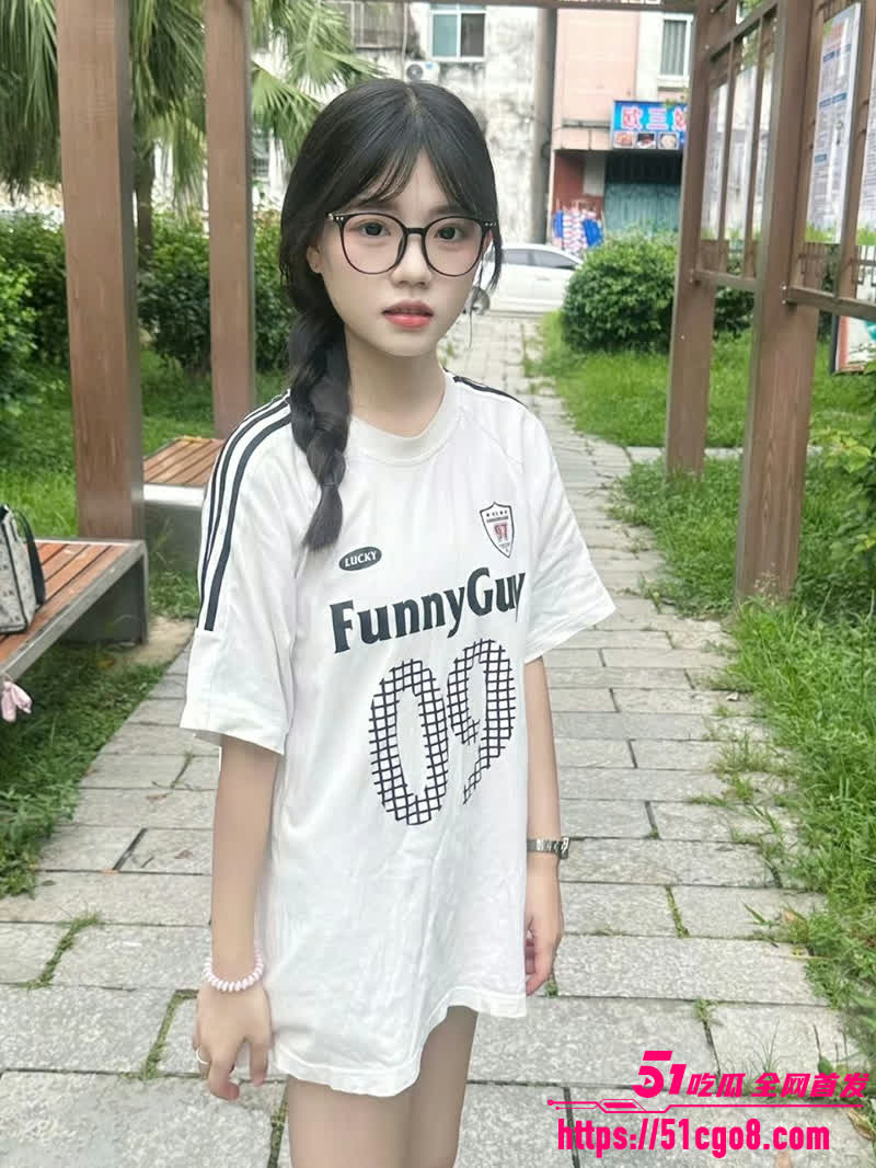 5深圳眼睛学妹