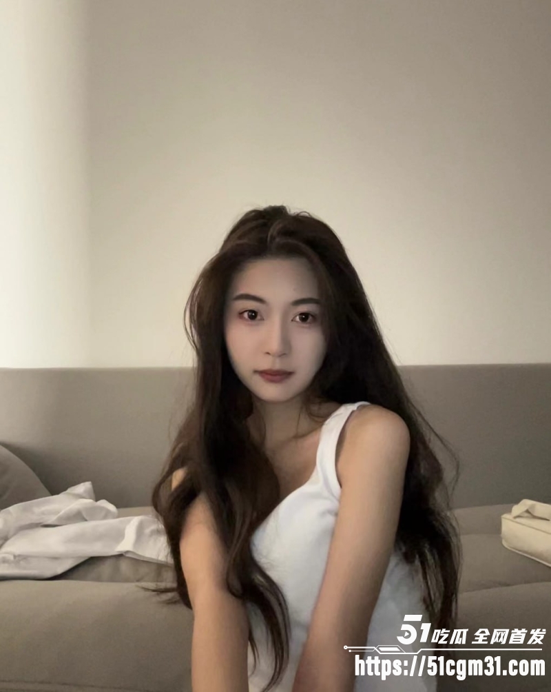 广东大学生周晓恩1