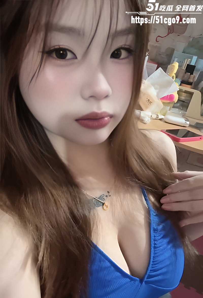 抖音精神小妹清纯甜美裸舞诱惑 3 拷贝