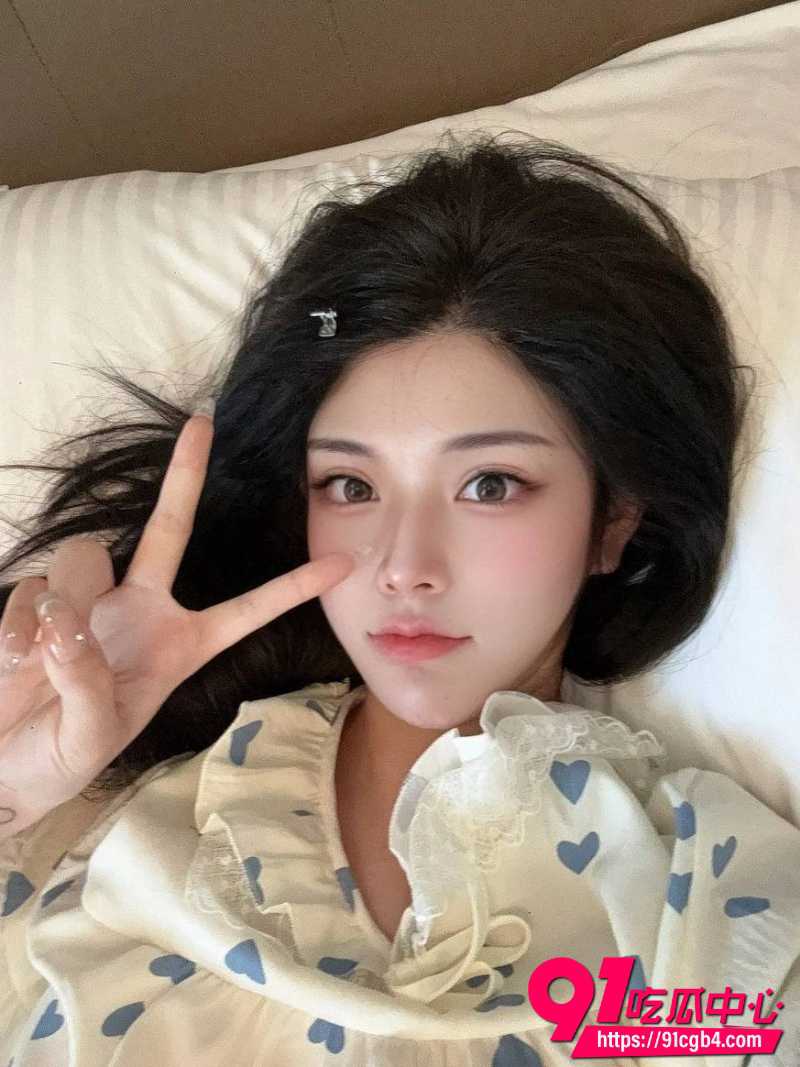 骚逼母狗黄丽娜26