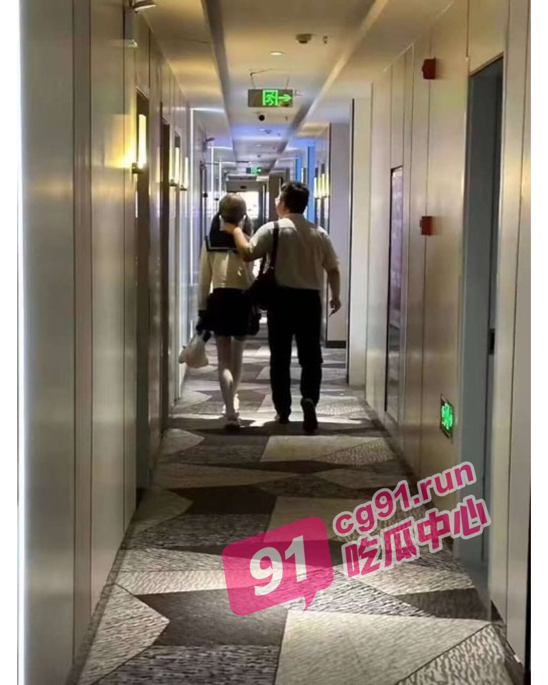 抖音热梗 不吃香菜和AAA建材批发王哥的爱情故事 双马尾是最好的方向盘