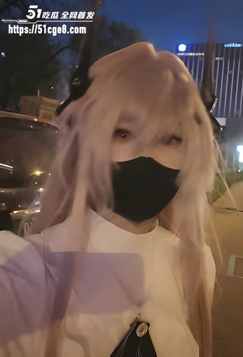 抖音网红ZYW被调教漏点视频露出 3 拷贝