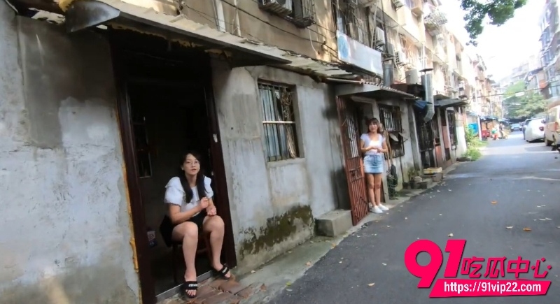 扫街探店纸坊古镇城中村 热情二房东美女微笑邀请 普通街头是否有约炮按摩店