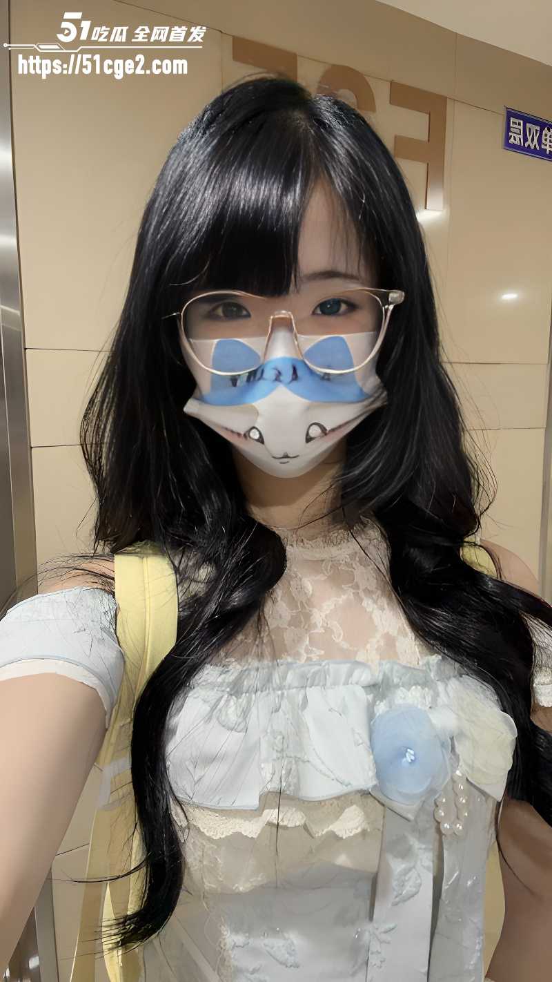 郑州高三女cos性爱自拍 11