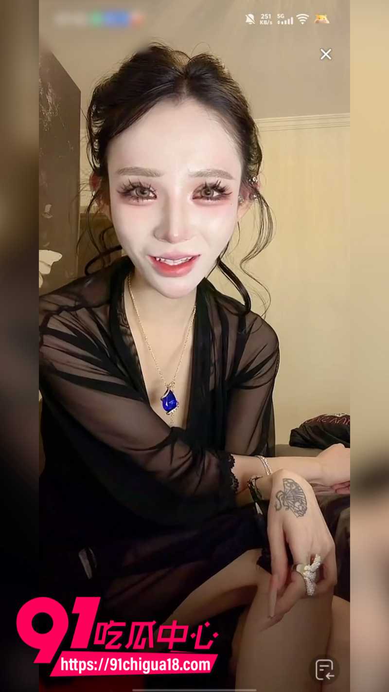 抖音快手网红擦边直播漏点闪现露奶合集4