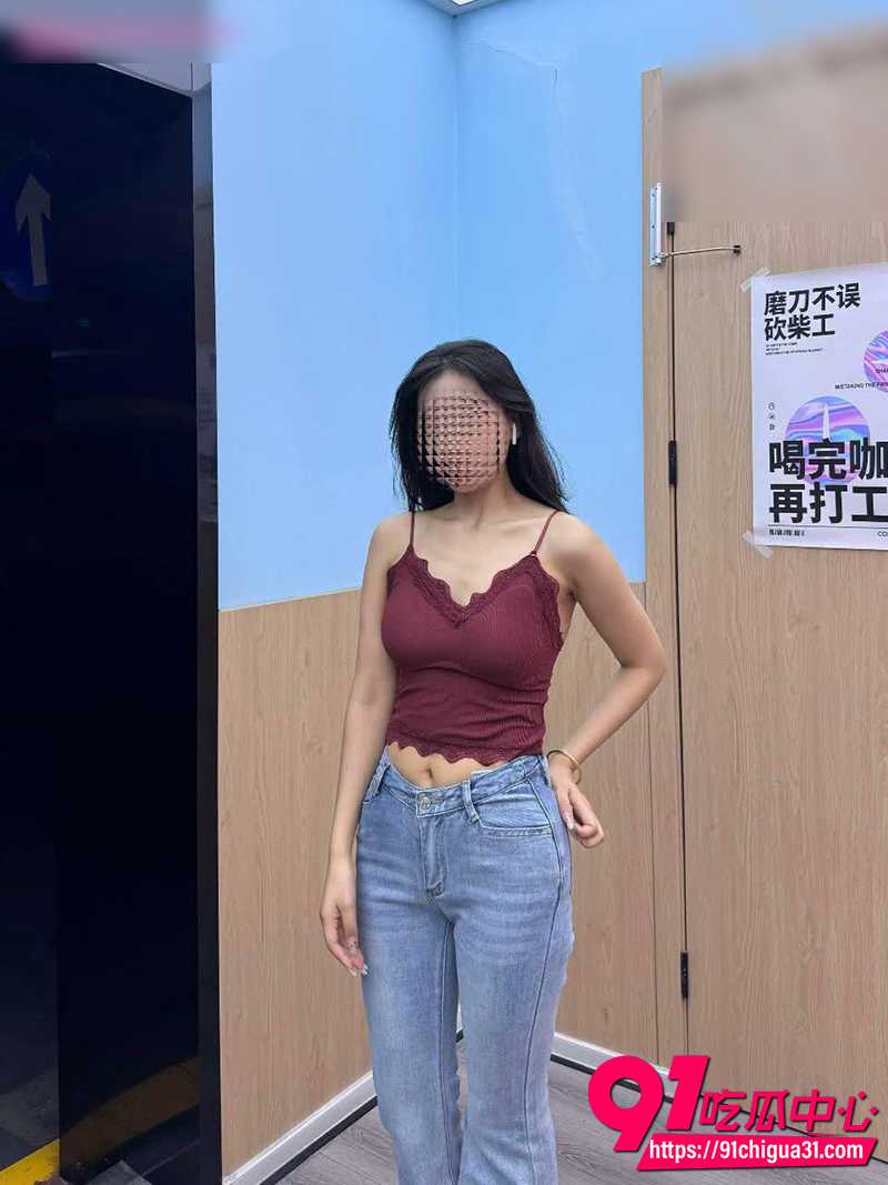 海角大神和妈妈堂姐的性福生活 强上硬插喝醉堂姐 看着浓精从穴里慢慢流出来！