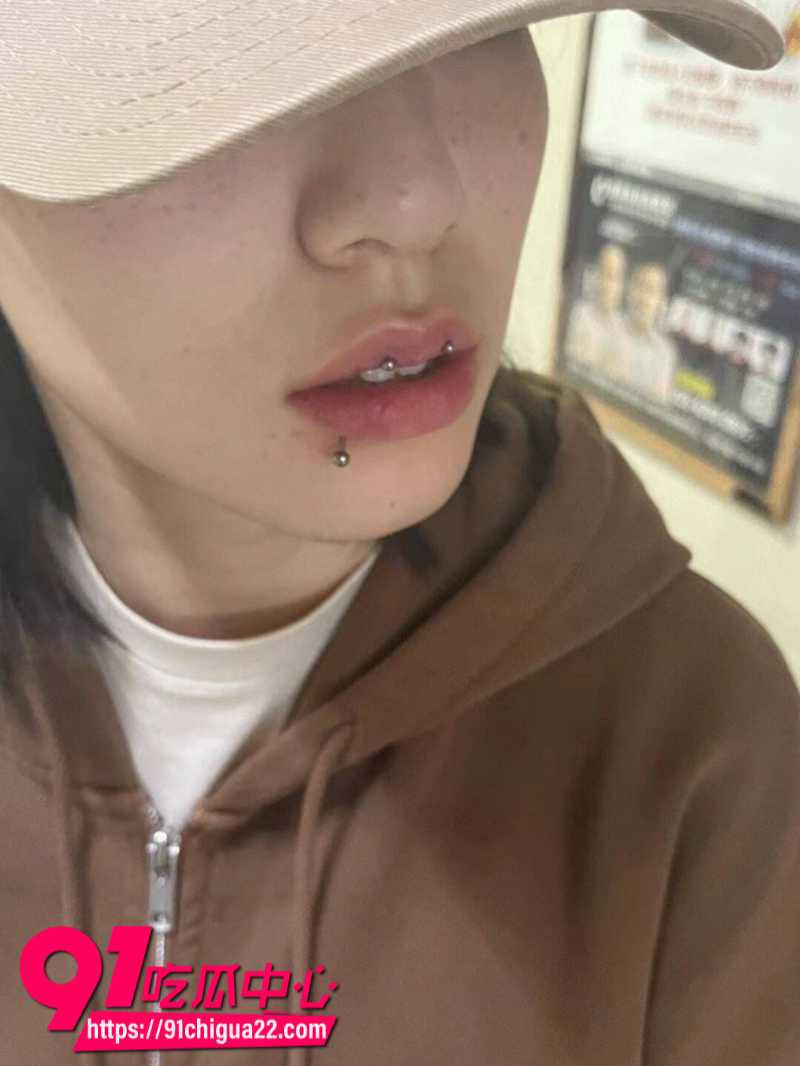 墨尔本工地华裔搬砖工PUA女留学生导致其染上性病被女生怒撕14 墨尔本工地华裔搬砖工PUA女留学生导致其染上性病被女生怒撕14