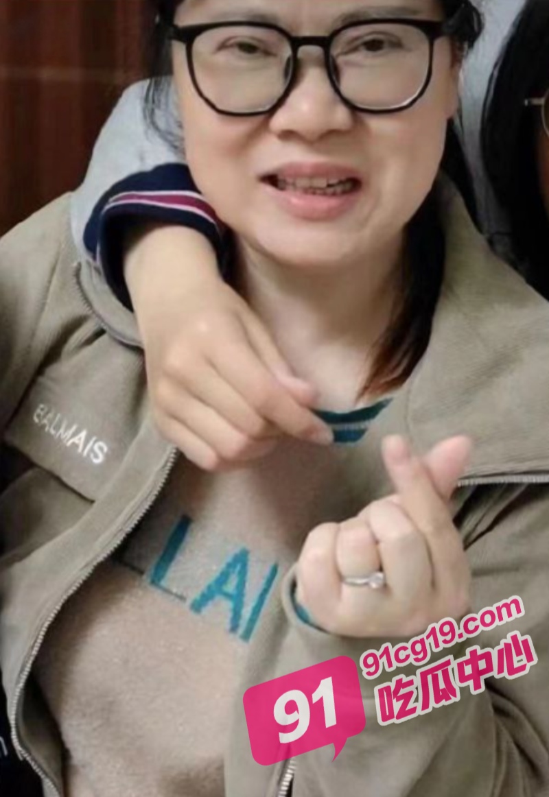 这个爹也是不挑食啊！天鹅到家月嫂勾引宝爸发生关系被曝光！